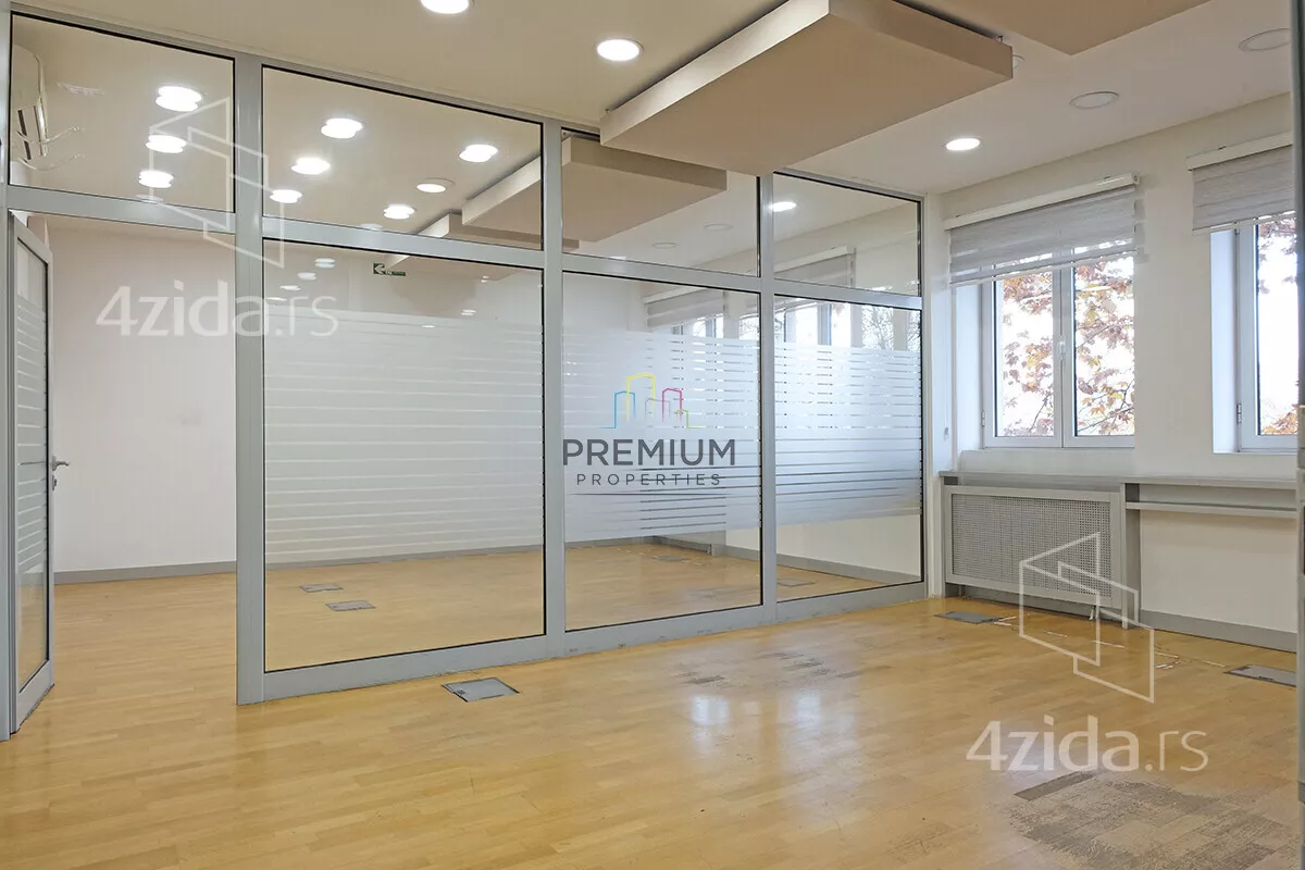 Poslovni prostor | 4zida
