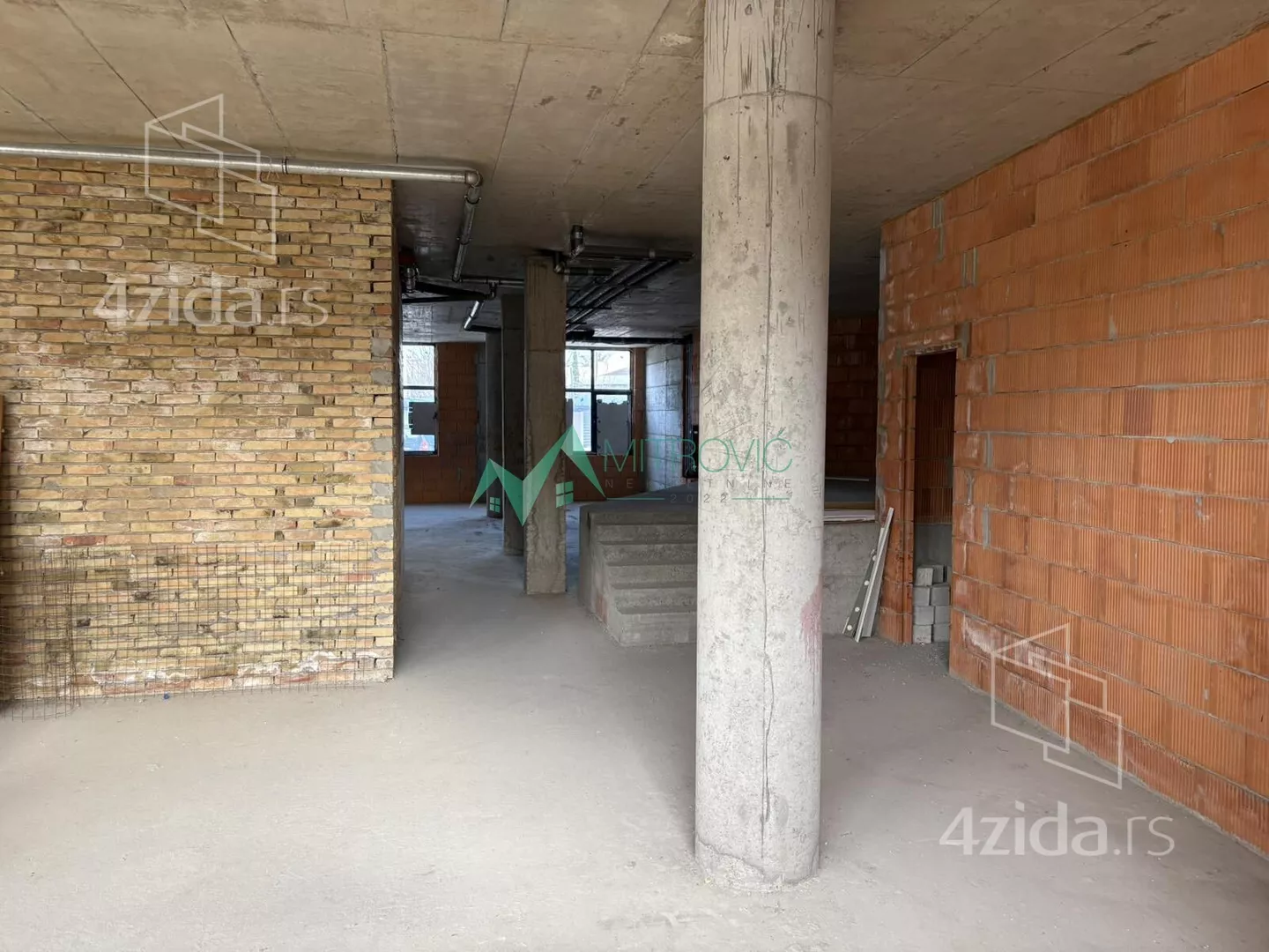 Poslovni prostor | 4zida