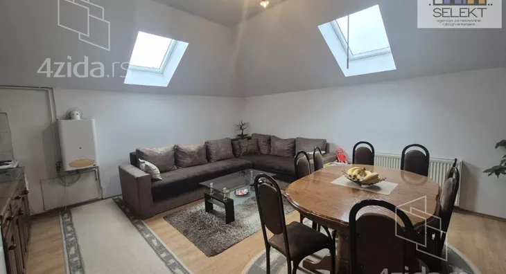 Dvoiposoban stan | 4zida