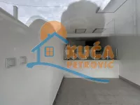 Lokal | 4zida