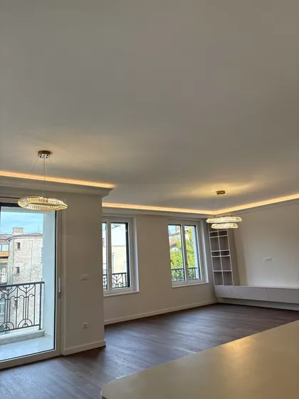 Krunski Venac | 4zida.rs