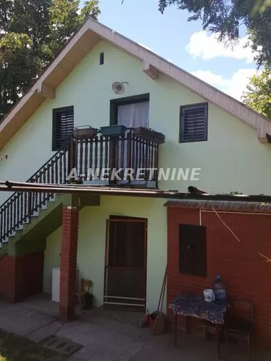 Sremska Kamenica