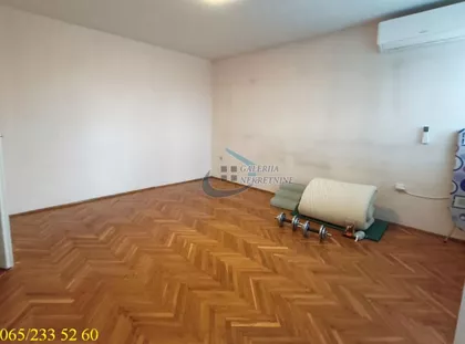 Ustanička | 4zida.rs