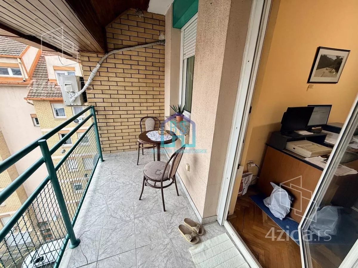 Troiposoban stan | 4zida