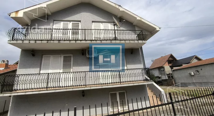Kuća | 4zida