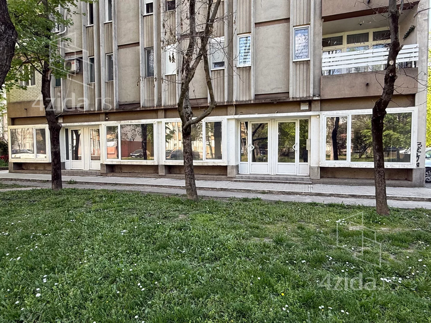 Poslovni prostor | 4zida