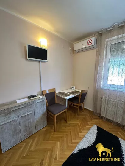 POPINSKI BORCI | 4zida.rs