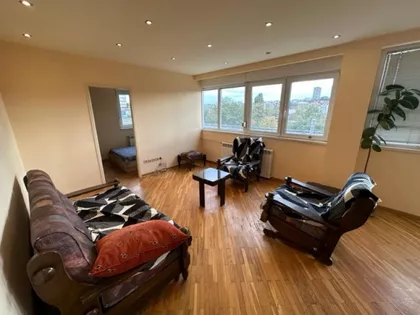 Ustanička | 4zida.rs