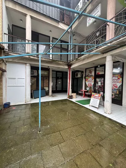 Veljka Dugoševića 141 | 4zida.rs