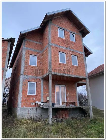 Porodice Tričković | 4zida.rs