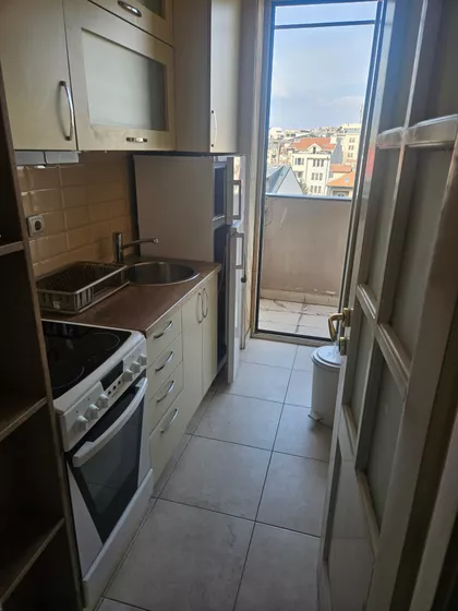 Tomazeova 40 | 4zida.rs