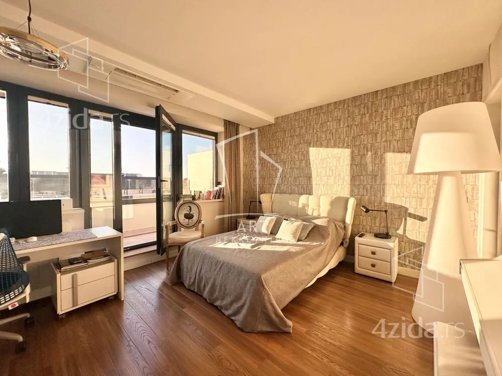 Petosoban stan | 4zida