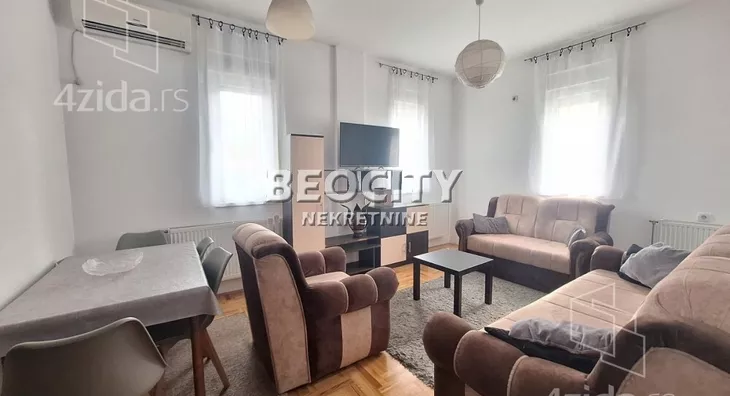 Četvoroiposoban stan | 4zida