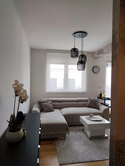 Gradske lokacije | 4zida.rs