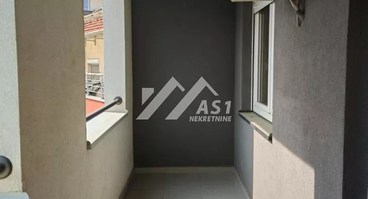 Četvoroiposoban stan | 4zida