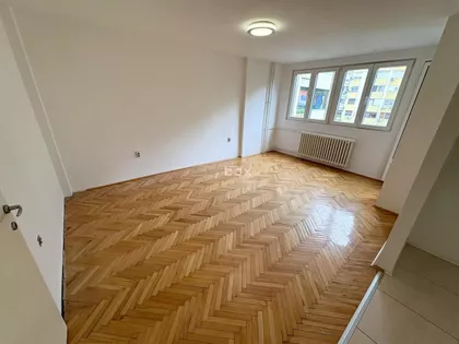 Bulevar Nemanjića | 4zida.rs