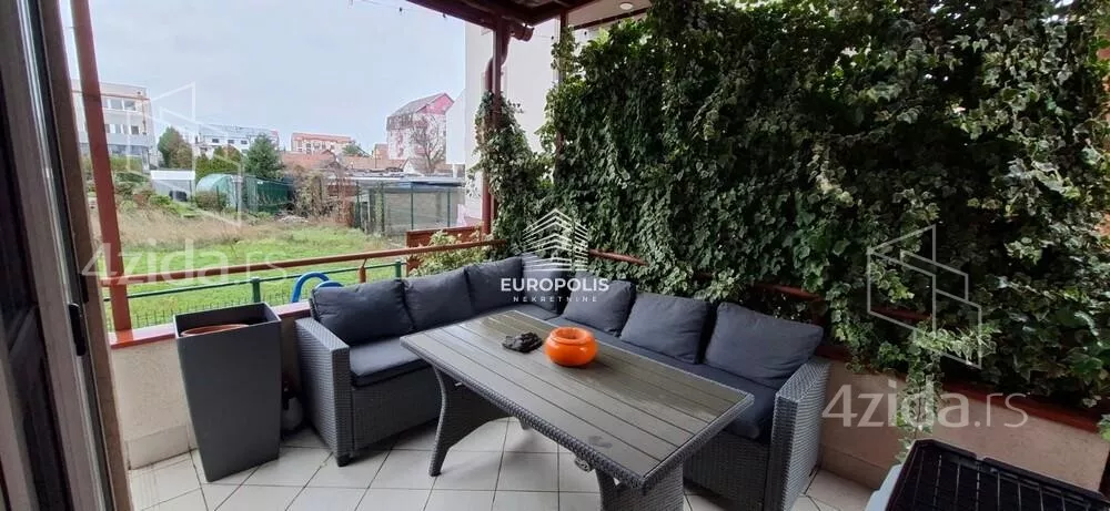 4-etažna kuća | 4zida