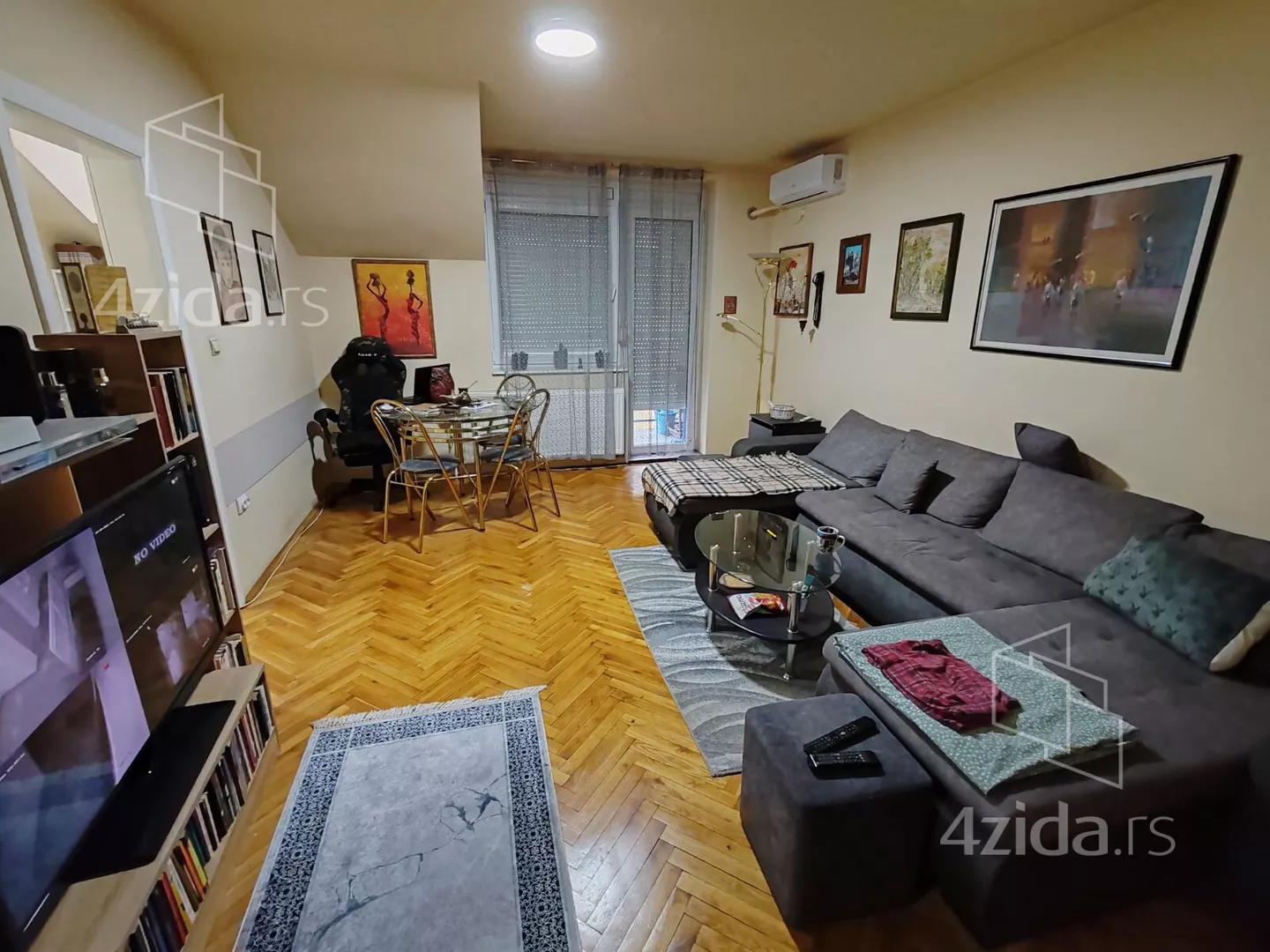 Troiposoban stan | 4zida