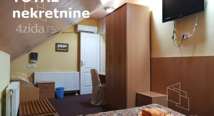 Četvoroiposoban stan | 4zida
