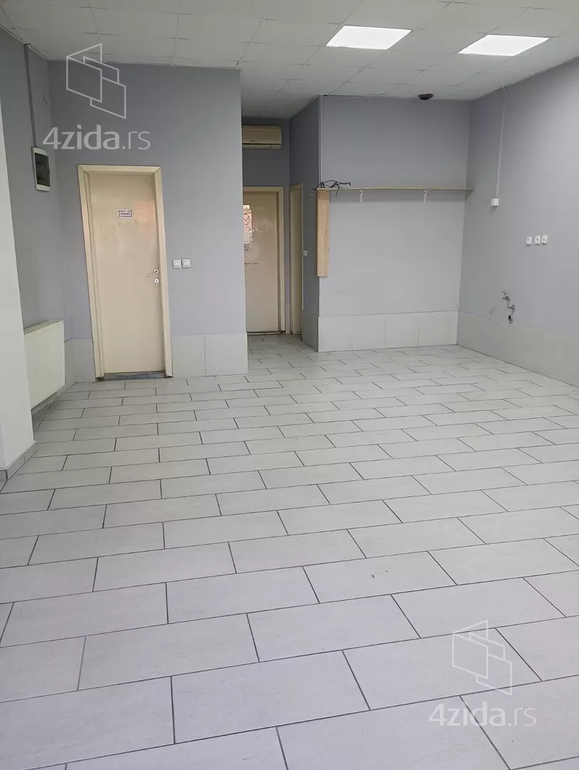 Poslovni prostor | 4zida