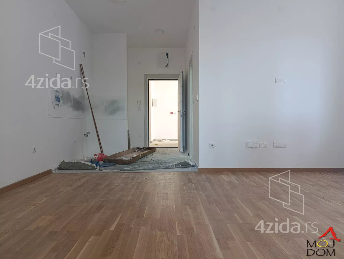 Jednoiposoban stan | 4zida