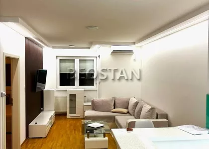 Gornjogradska | 4zida.rs