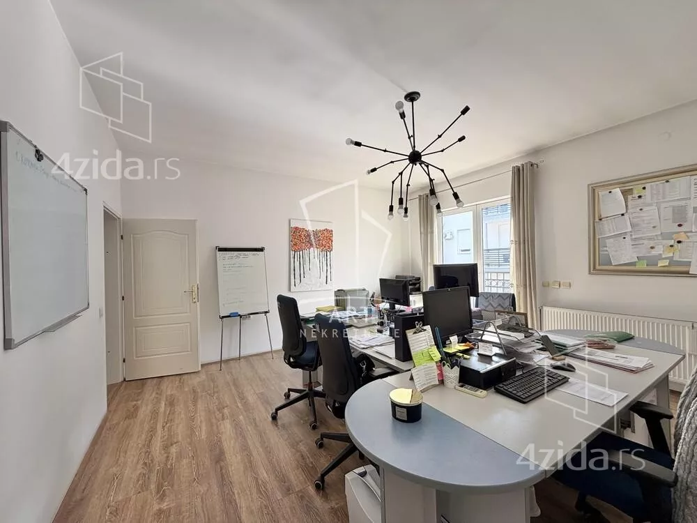 4-etažna kuća | 4zida