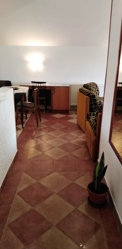 Zemljoradnička | 4zida.rs