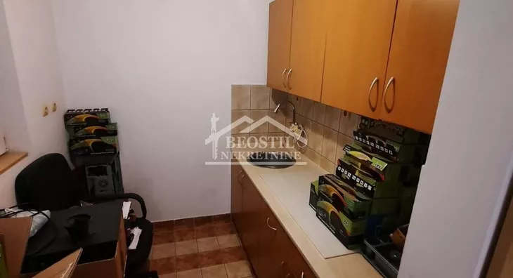 Petoiposoban stan | 4zida