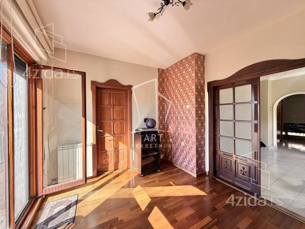 3-etažna kuća | 4zida