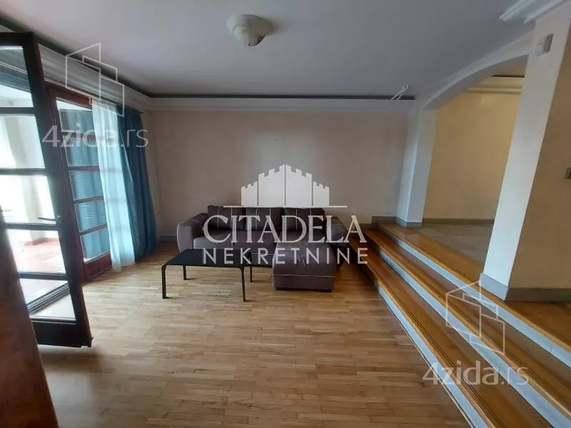 4-etažna kuća | 4zida