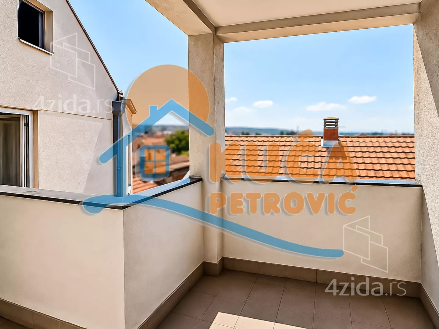 Troiposoban stan | 4zida