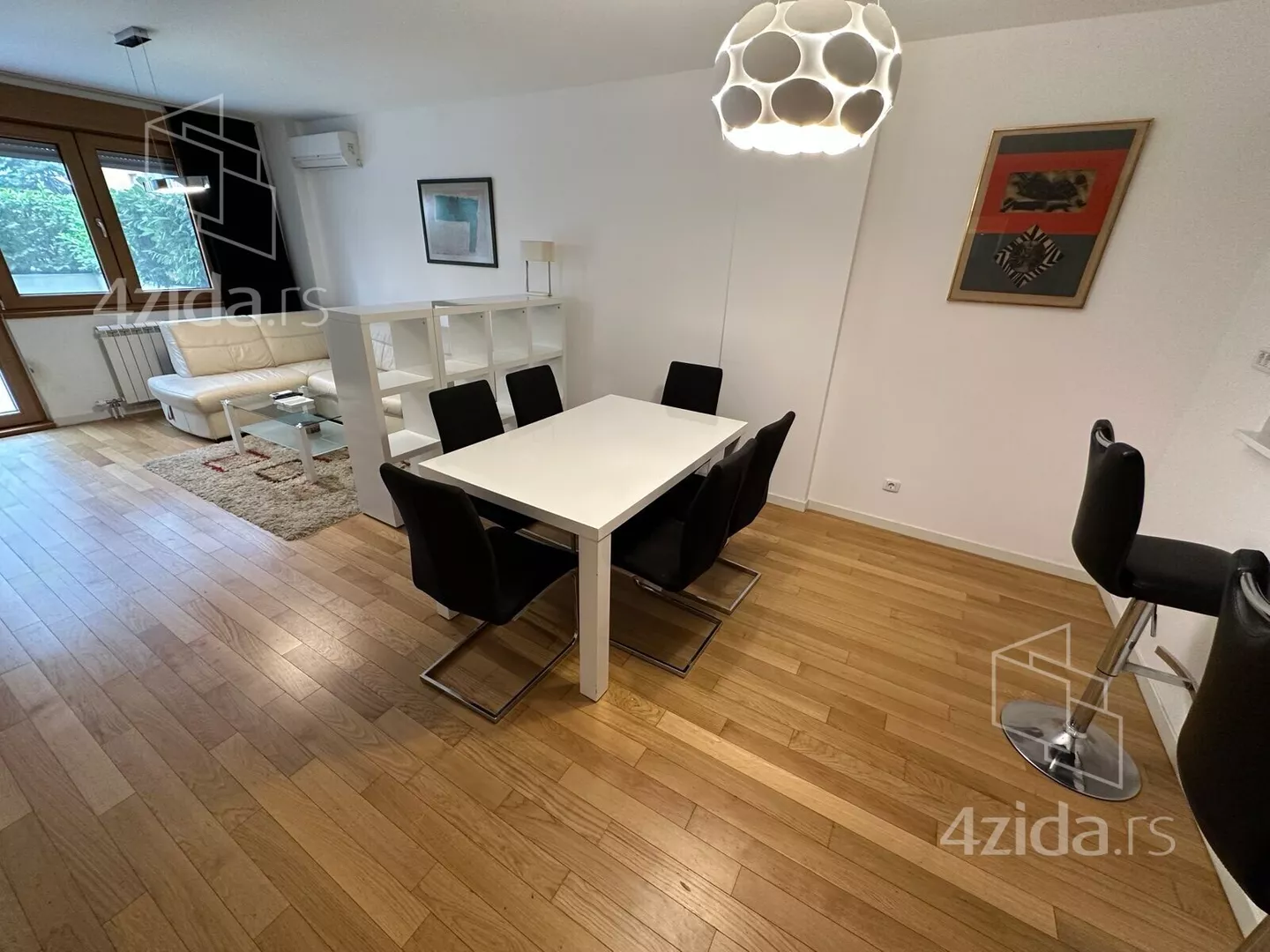 Dvoiposoban stan | 4zida