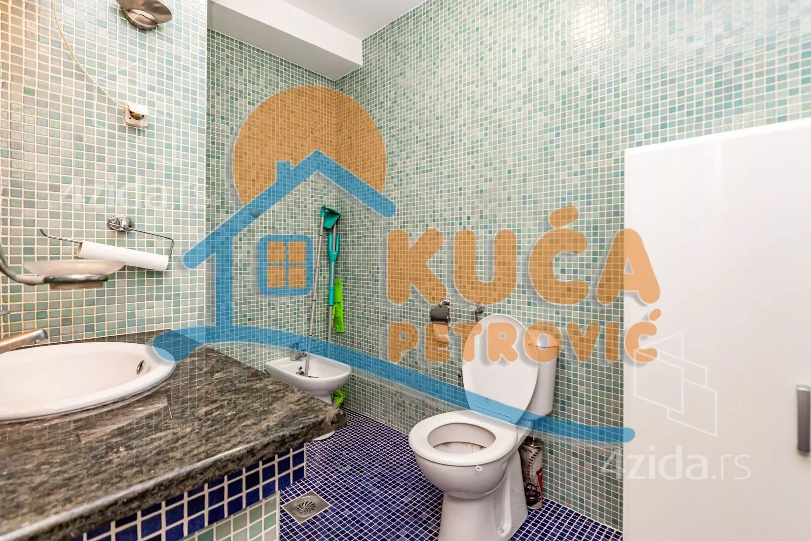 Lokal | 4zida