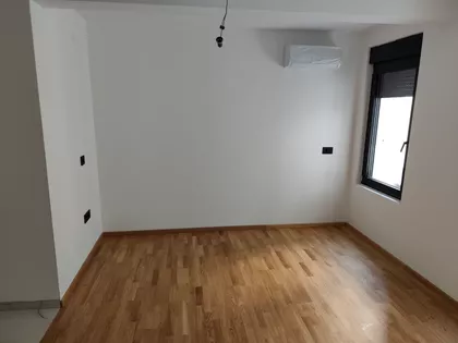 Cara Dušana | 4zida.rs