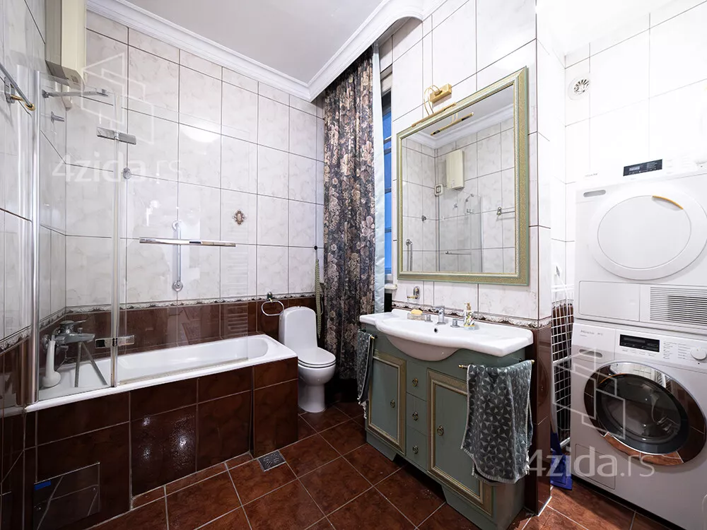 Troiposoban stan | 4zida