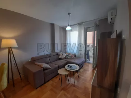 Kej Kola srpskih sestara | 4zida.rs