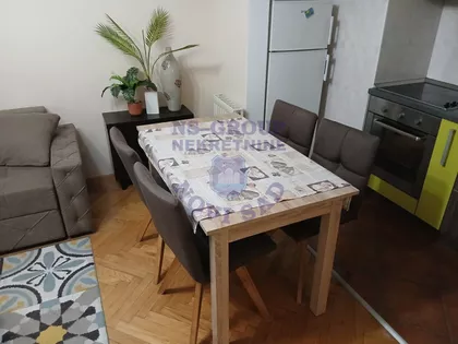 Cara Dušana | 4zida.rs