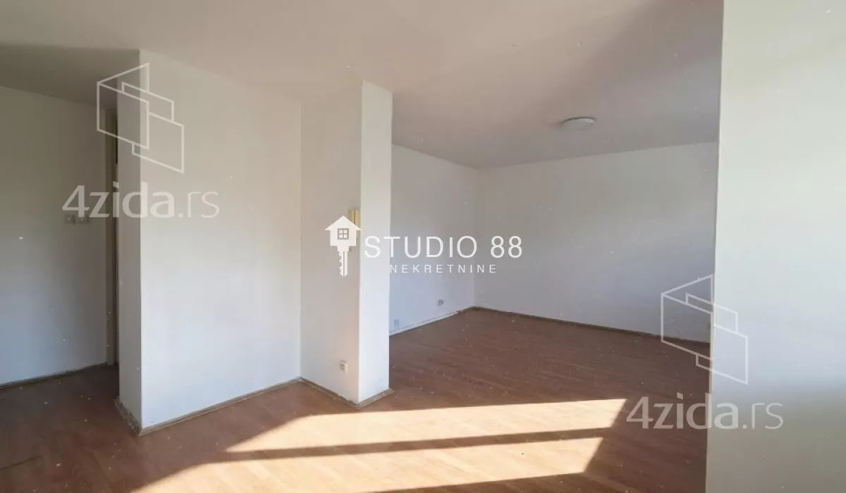 Продается двухкомнатная квартира, 4. Juli, 61.000€, 55m² — фото