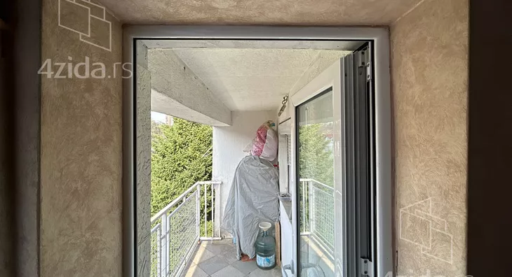 Četvoroiposoban stan | 4zida