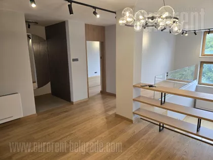 KNEZ MIHAILOVA | 4zida.rs