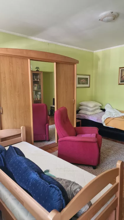 Ustanička | 4zida.rs