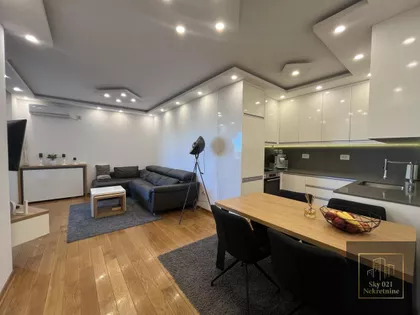 Grbavica | 4zida.rs