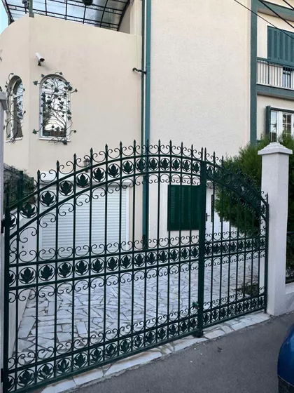 Siva Stena 6 | 4zida.rs