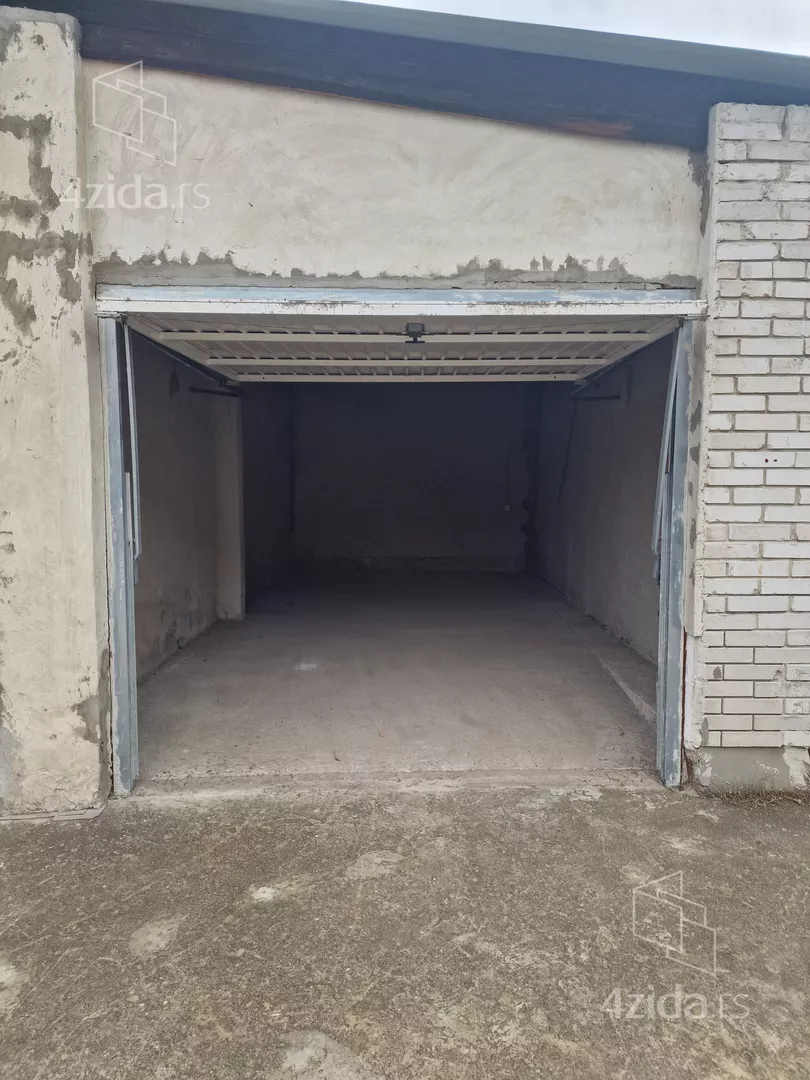 Garaža | 4zida