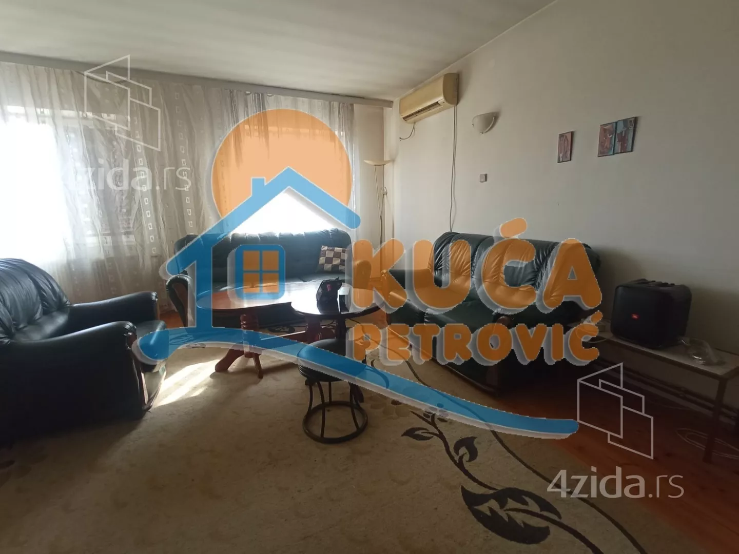 Lokal | 4zida