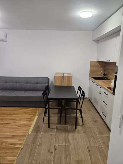 Snežane Hrepevnik | 4zida.rs