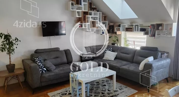 Četvoroiposoban stan | 4zida