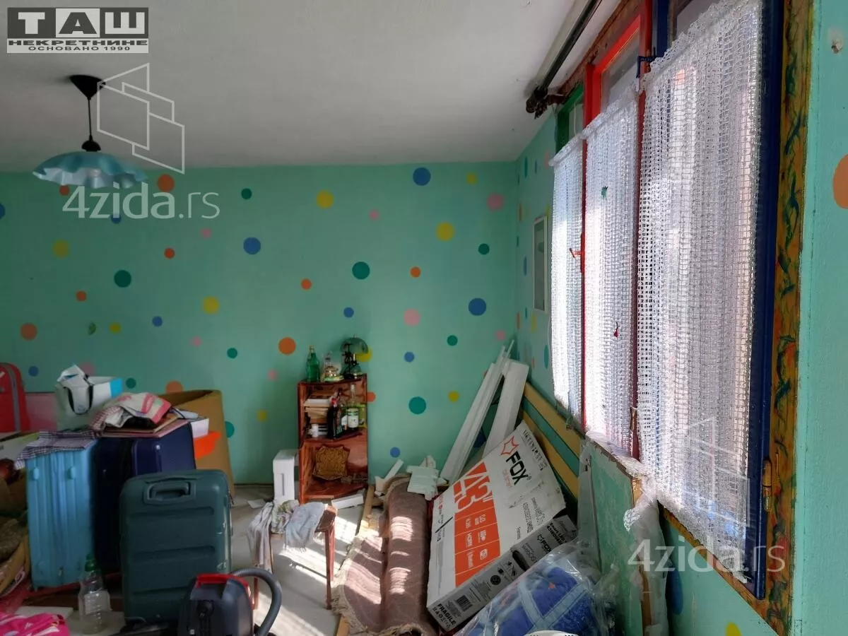 Plac | 4zida