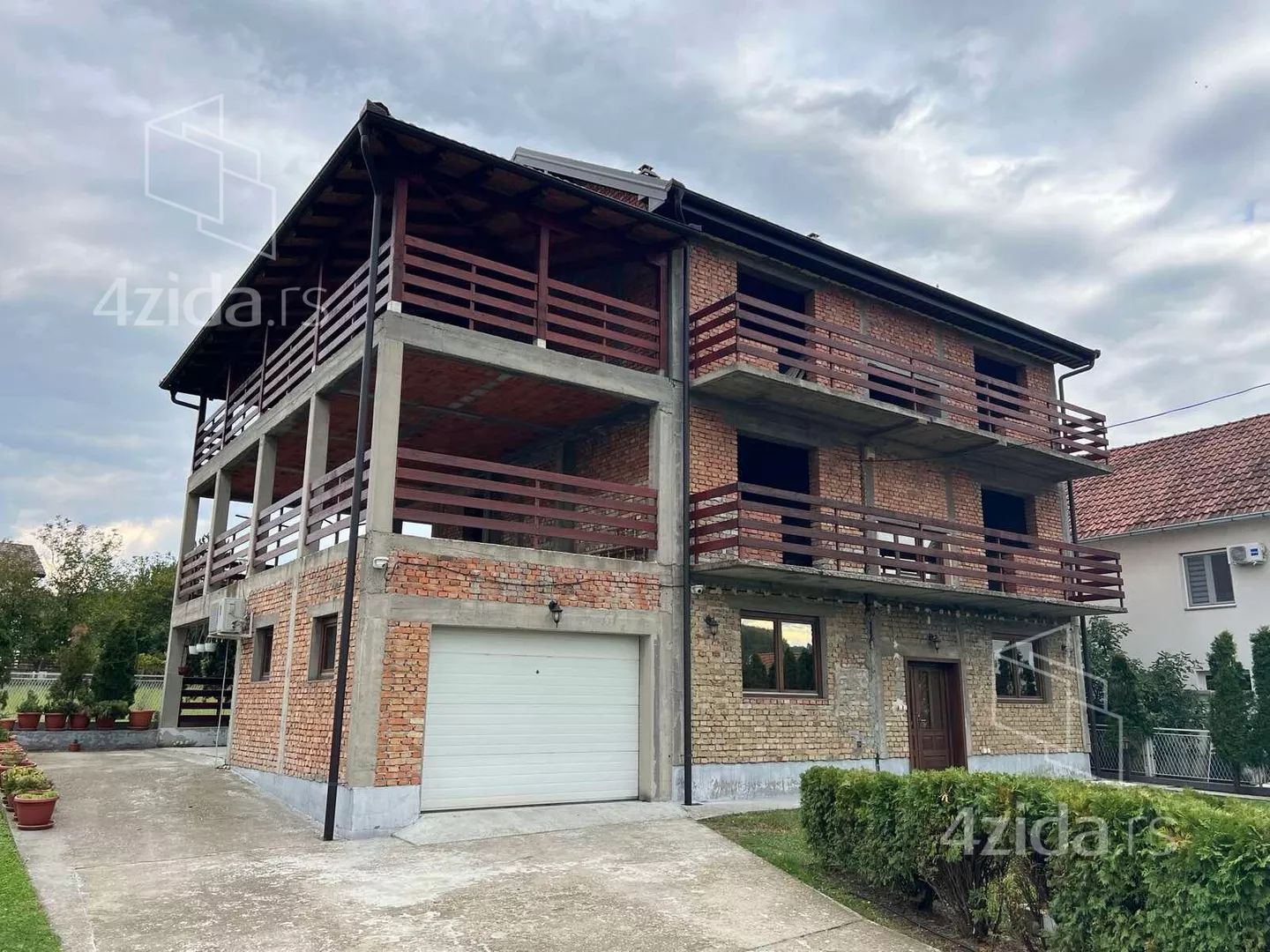 4-etažna kuća | 4zida